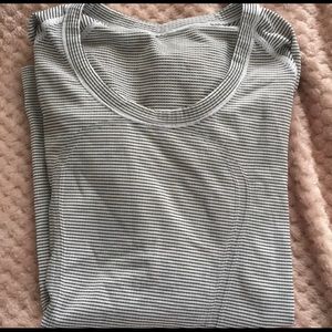 lulu lemon long sleeve shirt